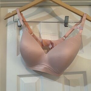Victoria’s Secret Women's Pink Bra